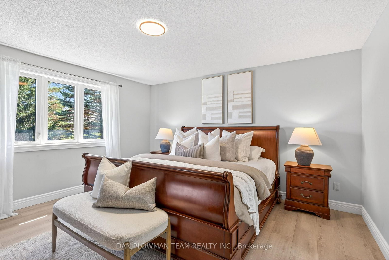 11 Steepleview Court • Oshawa, ON photo 18