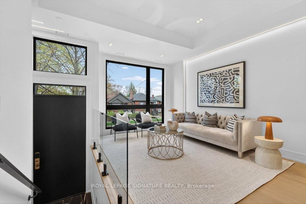53 Lesmount Avenue, Toronto, ON, photo 2