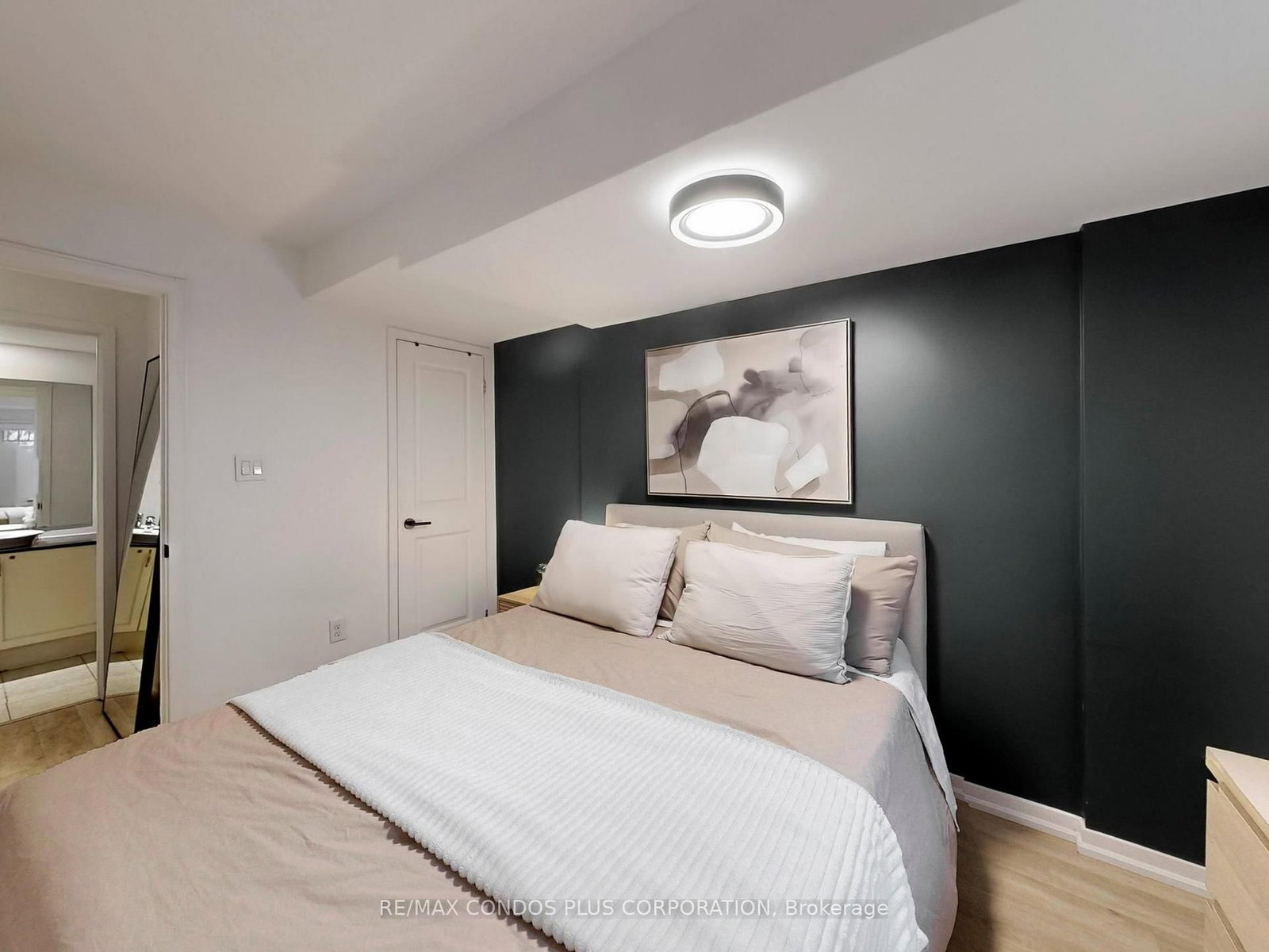 29 Florence Wyle Lane • Toronto, ON photo 29