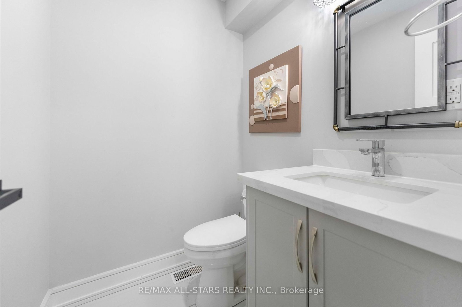 826 Krosno Boulevard • Pickering, ON photo 13