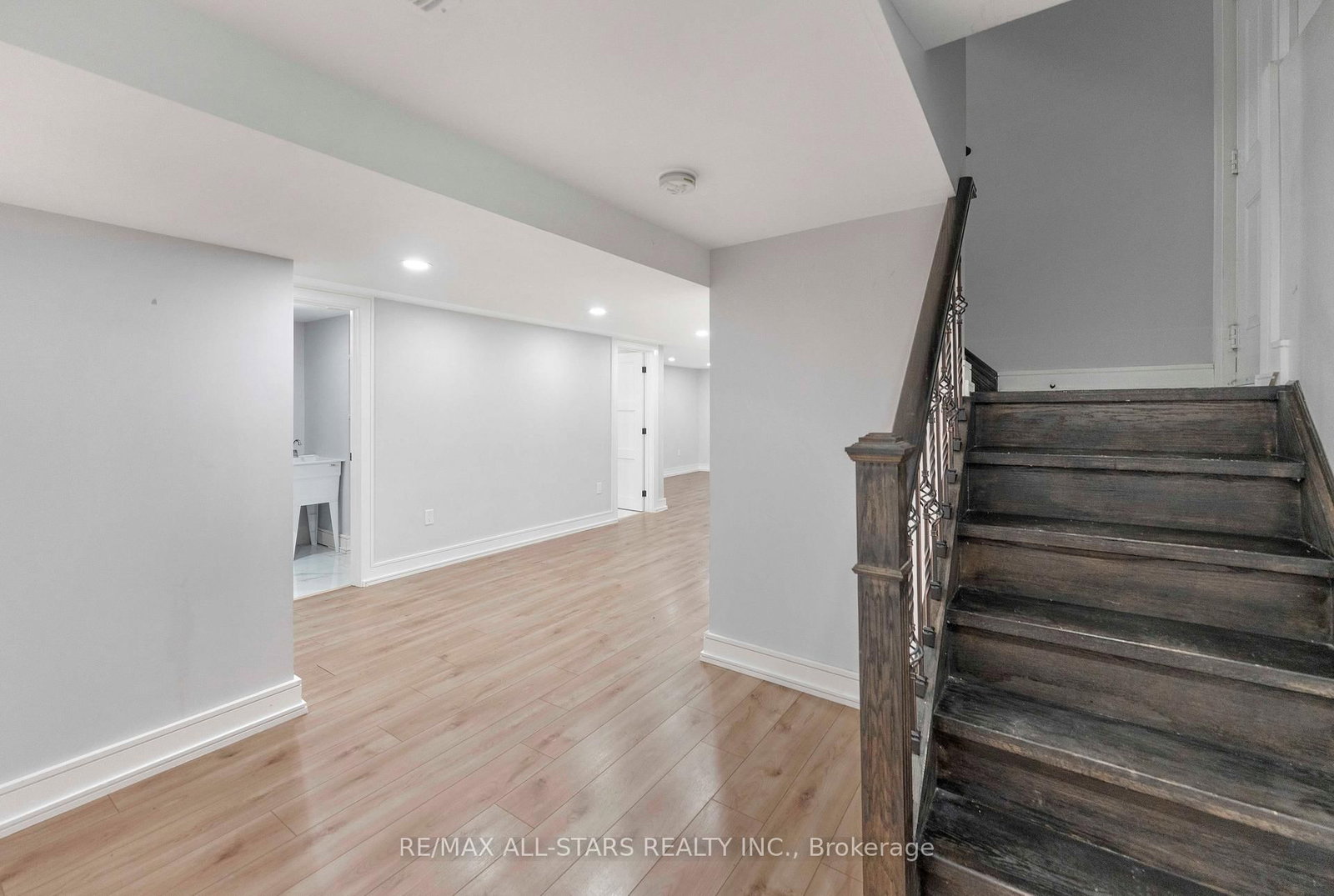 826 Krosno Boulevard • Pickering, ON photo 23