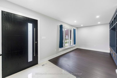 826 Krosno Boulevard • Pickering, ON photo 5