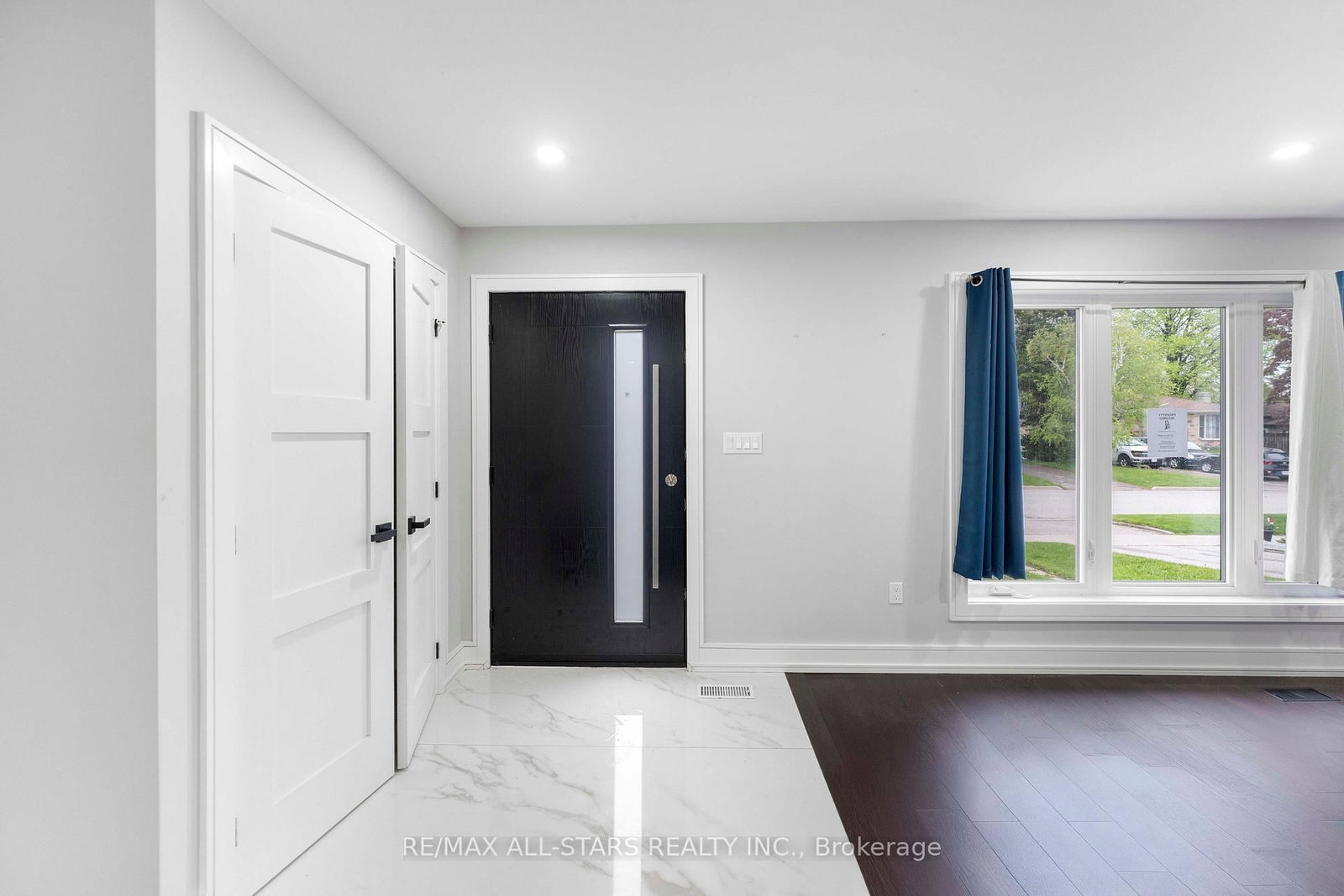 826 Krosno Boulevard • Pickering, ON photo 7