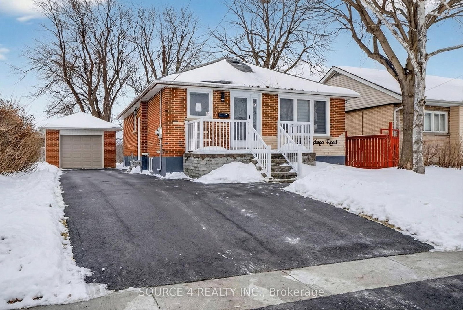 243 Malaga Road • Oshawa, ON photo 1