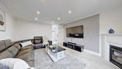 3-bed Townhouse, Condo · 909 King St