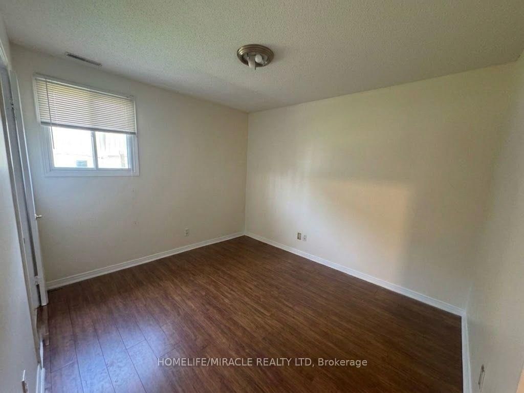 8-565 Kennedy Road, Toronto, ON, photo 4