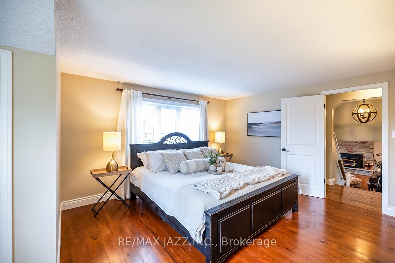 56 Centre Street • Scugog, ON photo 18