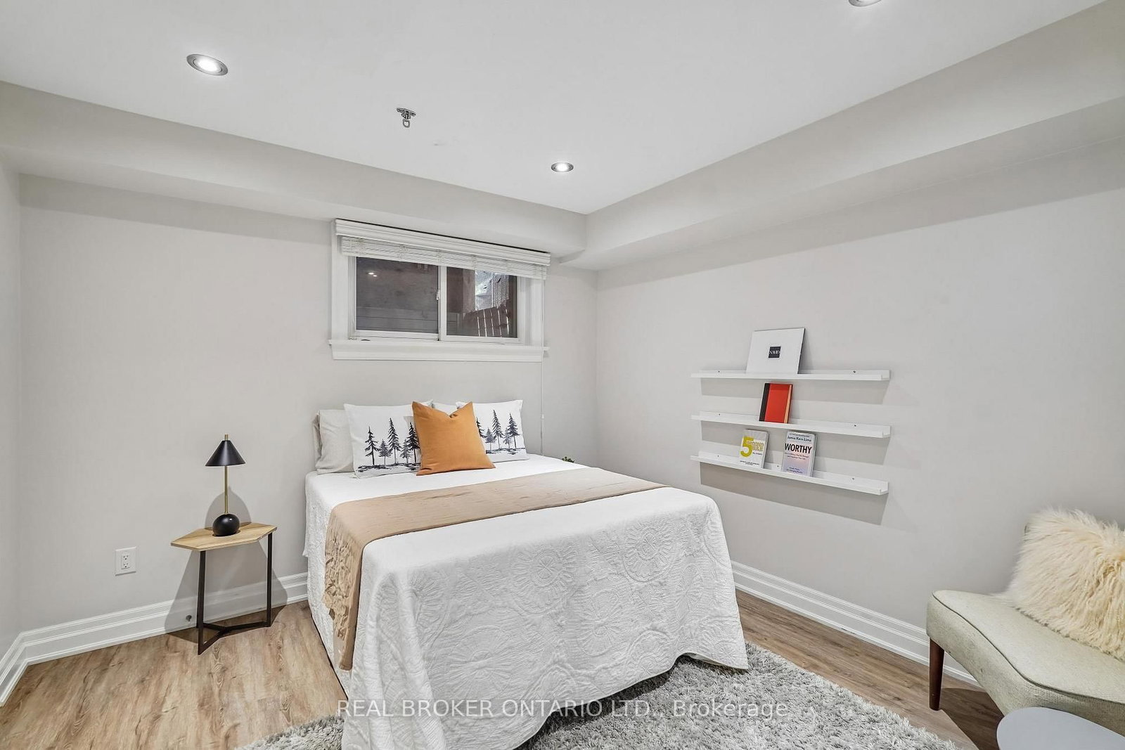 20 Brookmount Road • Toronto, ON photo 31