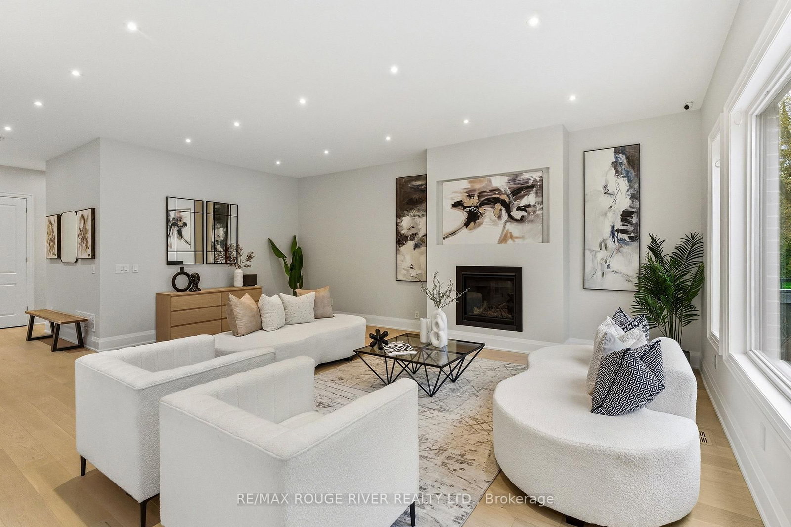 1411 Old Forest Road • Pickering, ON photo 12
