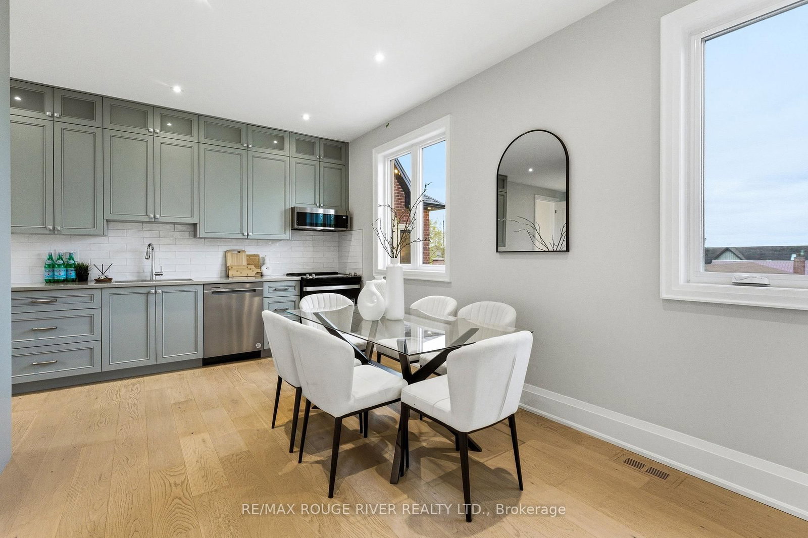 1411 Old Forest Road • Pickering, ON photo 37