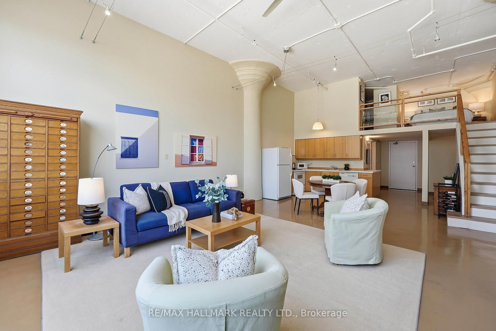 Listing Image 6