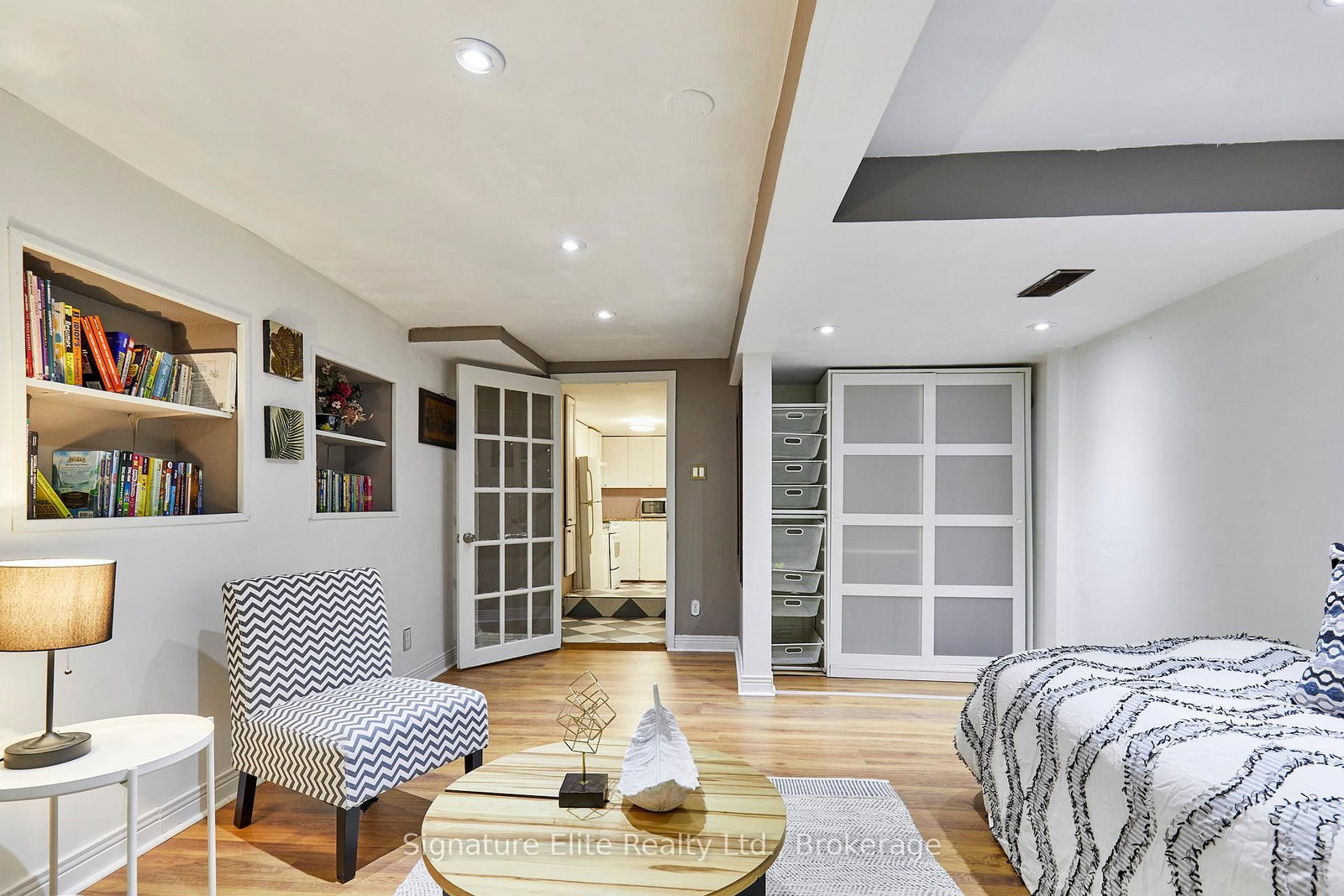 19 Kenworthy Avenue • Toronto, ON photo 27