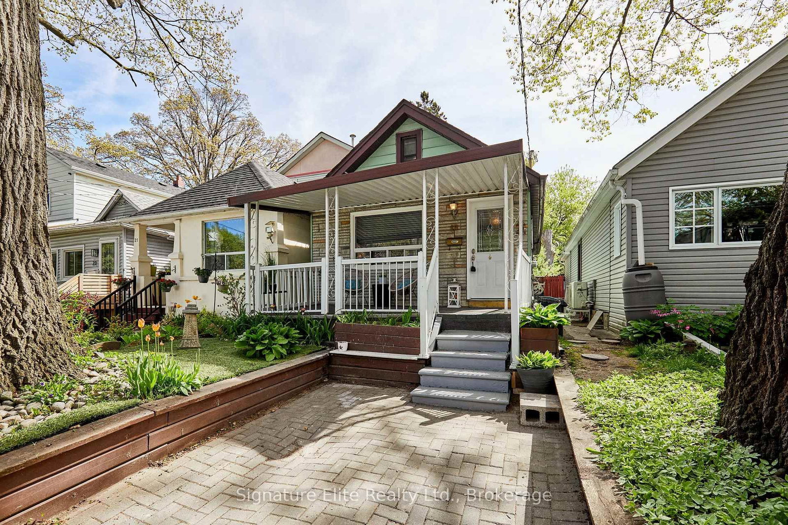 19 Kenworthy Avenue • Toronto, ON photo 34