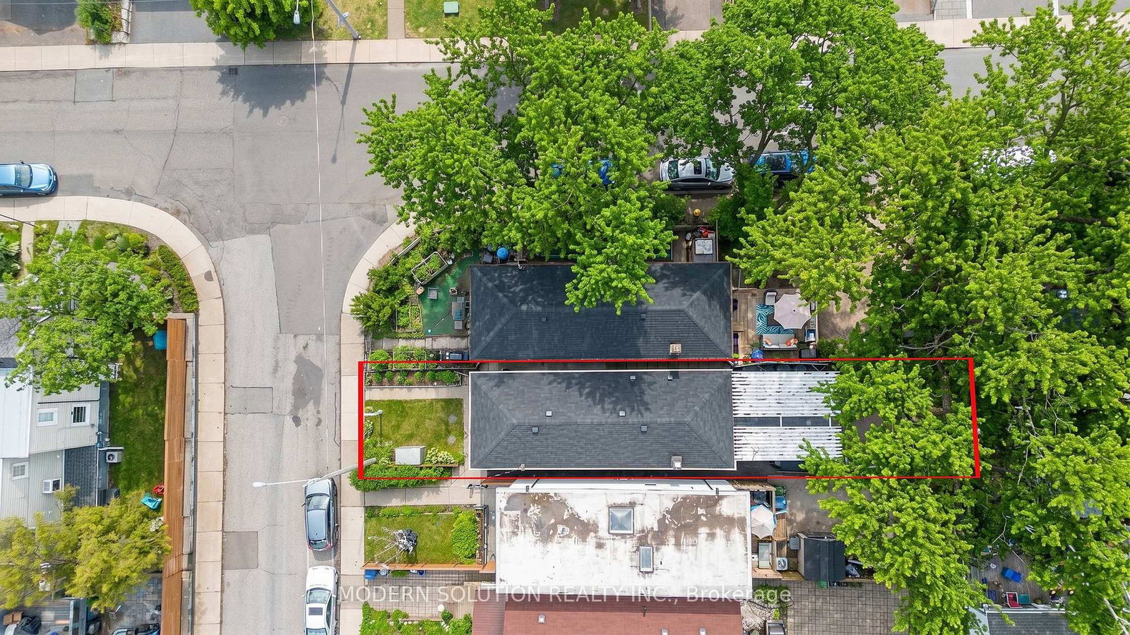 741 Milverton Boulevard, Toronto, ON, photo 3