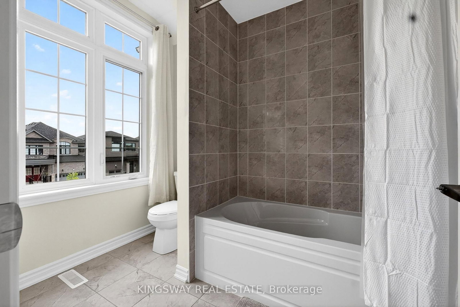 2144 Hallandale Street - Photo 32