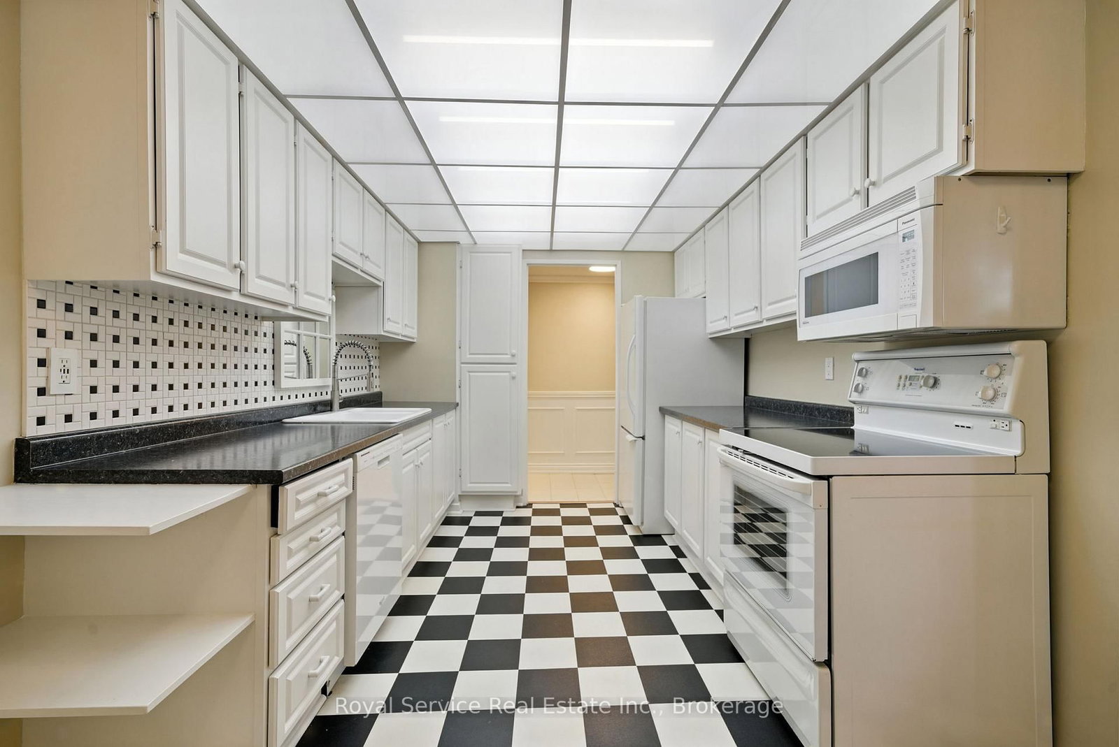 337 Simcoe Street N • #101 • Oshawa, ON photo 12