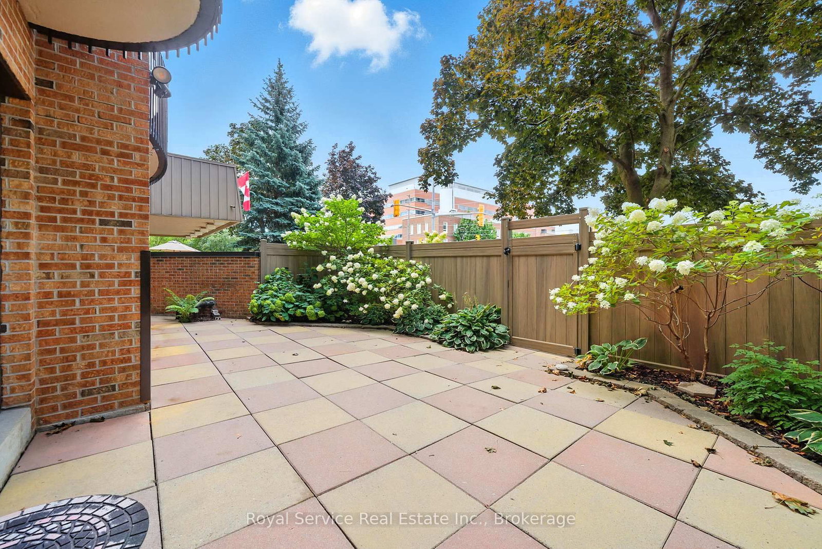 337 Simcoe Street N • #101 • Oshawa, ON photo 27