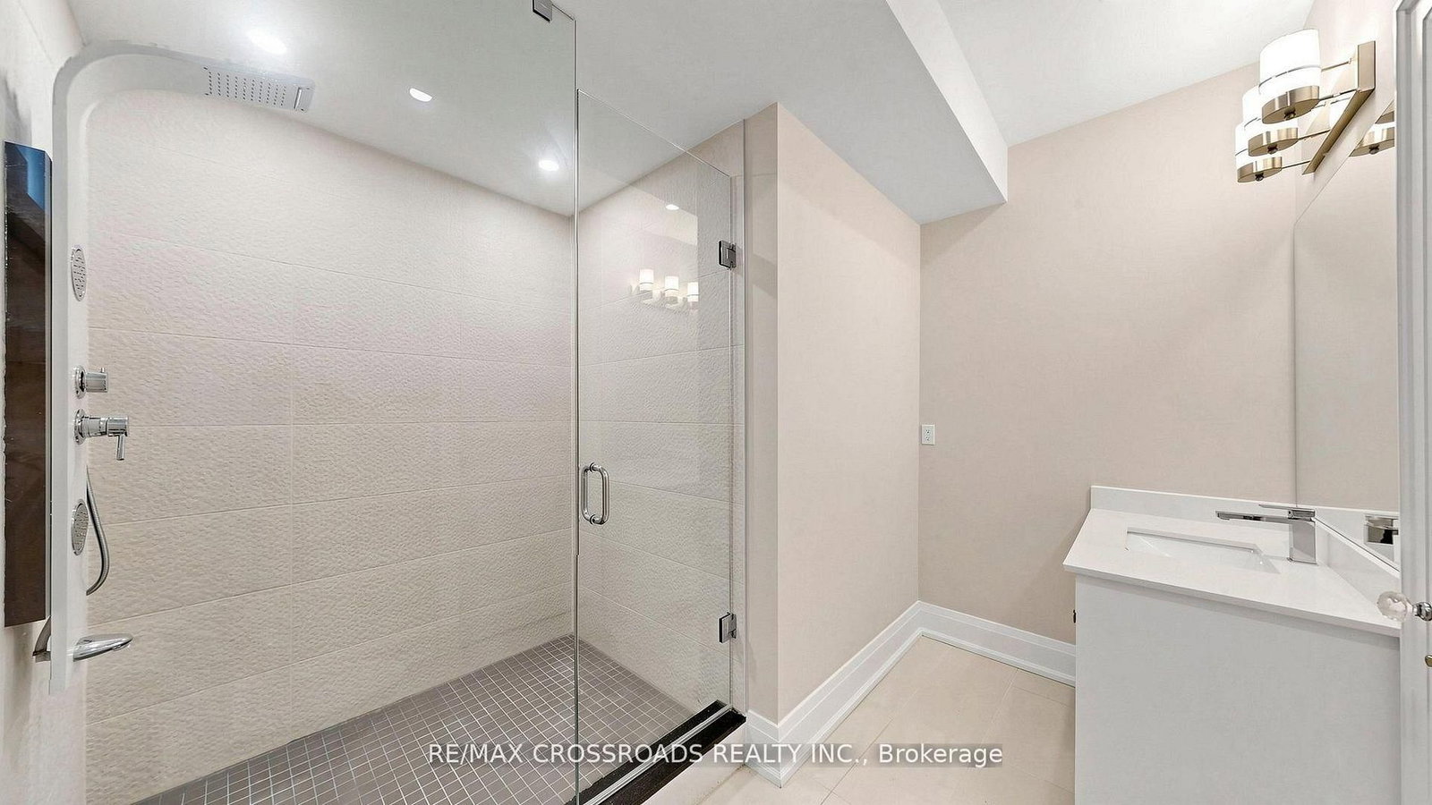 1427 Rosebank Road - Photo 40