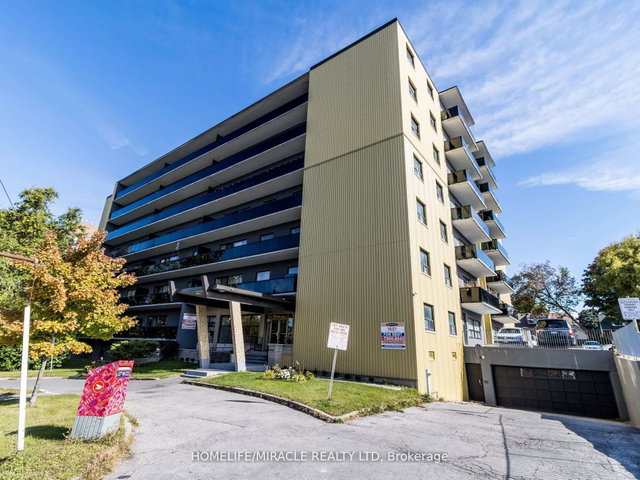 302 - 1651 Victoria Pk Avenue