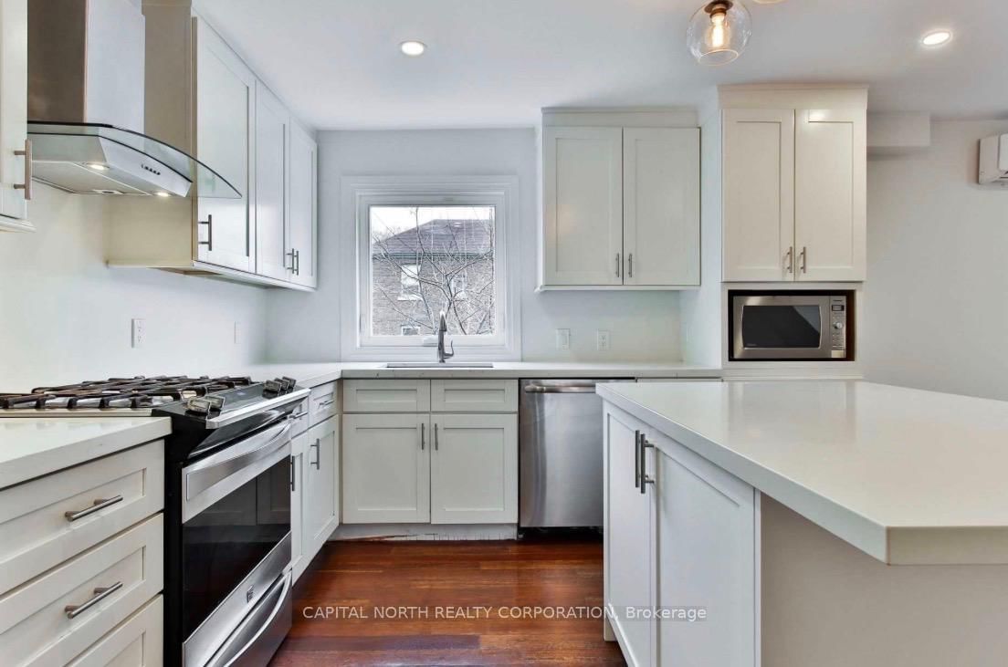 Lower-43 Glen Manor Drive, Toronto, ON, photo 3