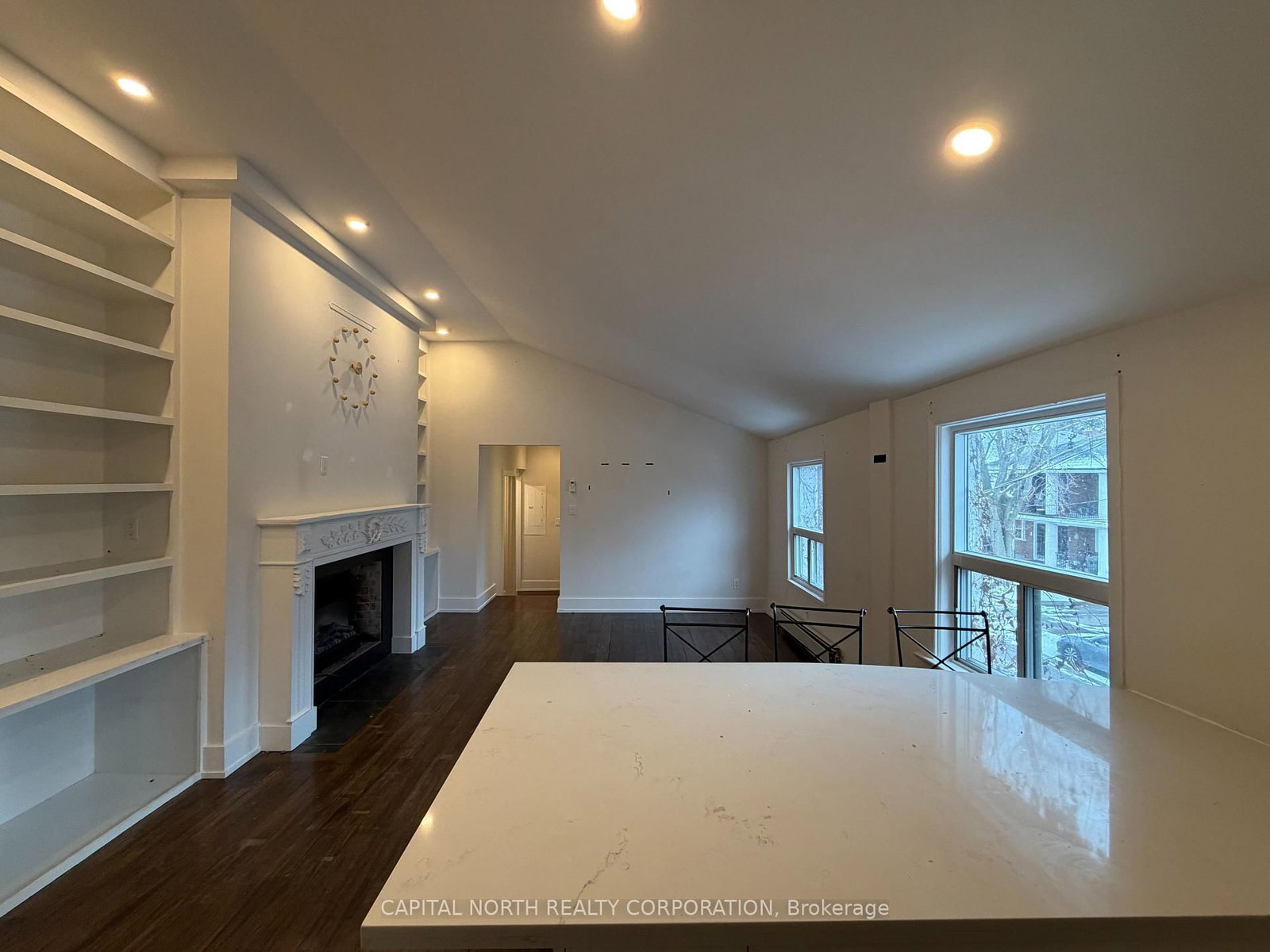 Upper-43 Glen Manor Drive, Toronto, ON, photo 4