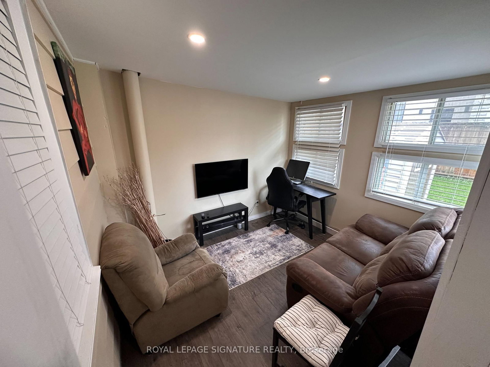 663 Liverpool Road - Photo 14