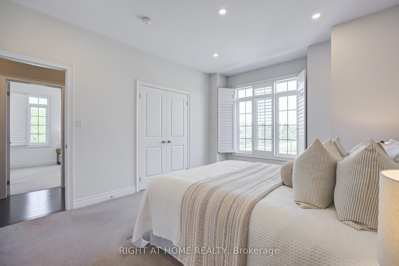 12 Labriola Court • Whitby, ON photo 26