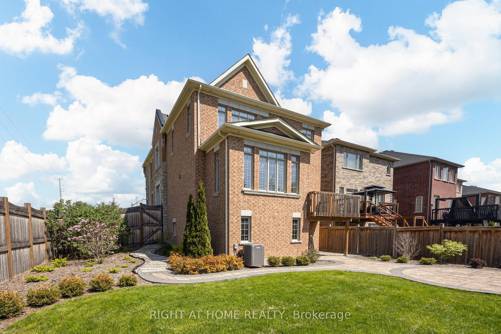 12 Labriola Court • Whitby, ON photo 37