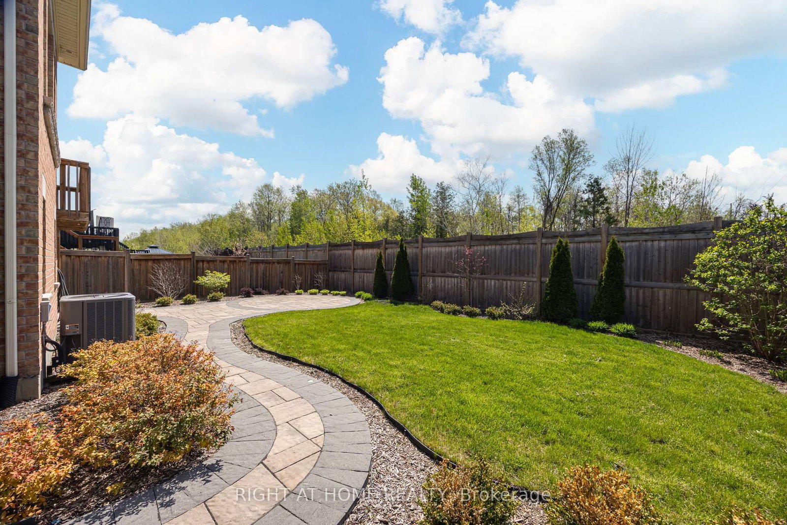 12 Labriola Court • Whitby, ON photo 40