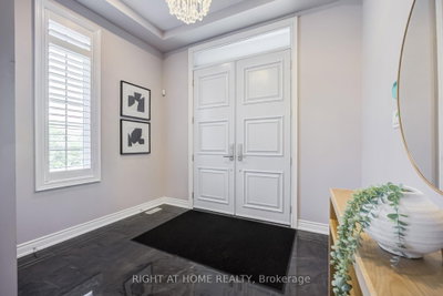 12 Labriola Court — photo 5