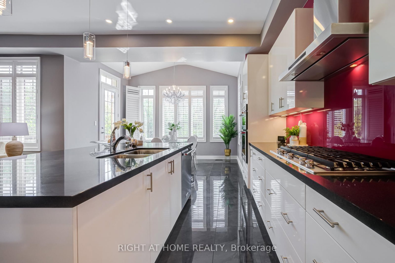 12 Labriola Court • Whitby, ON photo 8