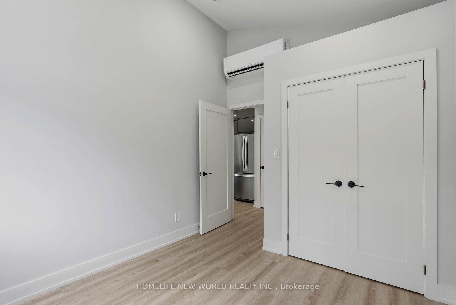 1842 E Dundas Street • Toronto, ON photo 32