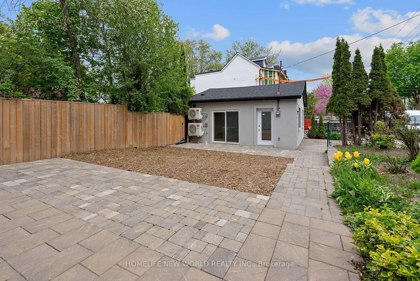 1842 E Dundas Street • Toronto, ON photo 48
