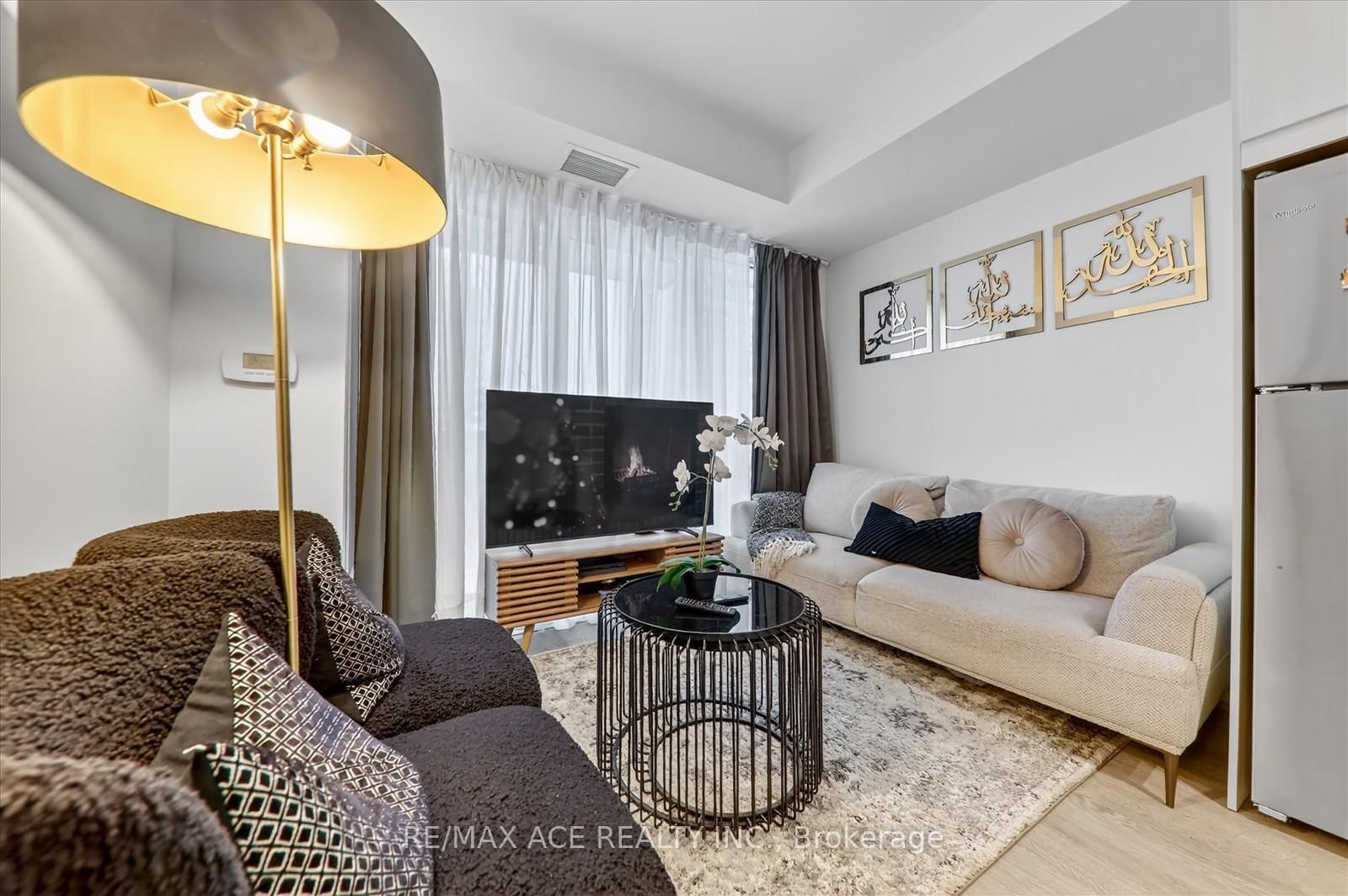 2550 Simcoe Street N, Unit 809 - Photo 25