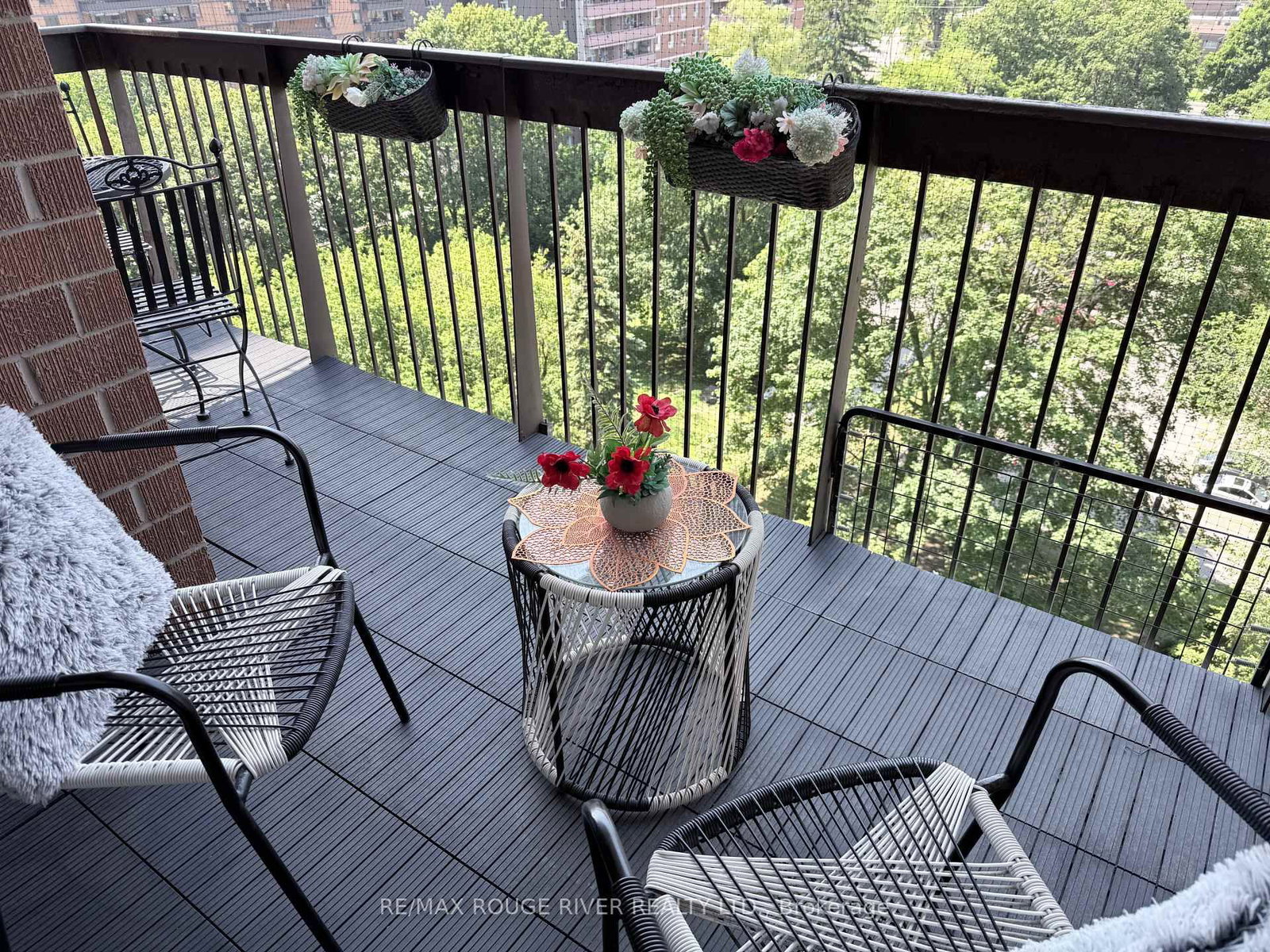90 Ling Road • #907 • Toronto, ON photo 35