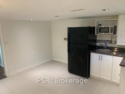 Unit Lower — 307 Anderson Street — photo 6
