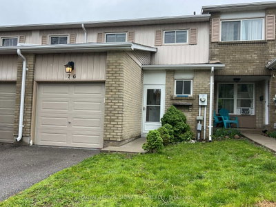 3-bed Townhouse, Condo · 700 Harmony Rd