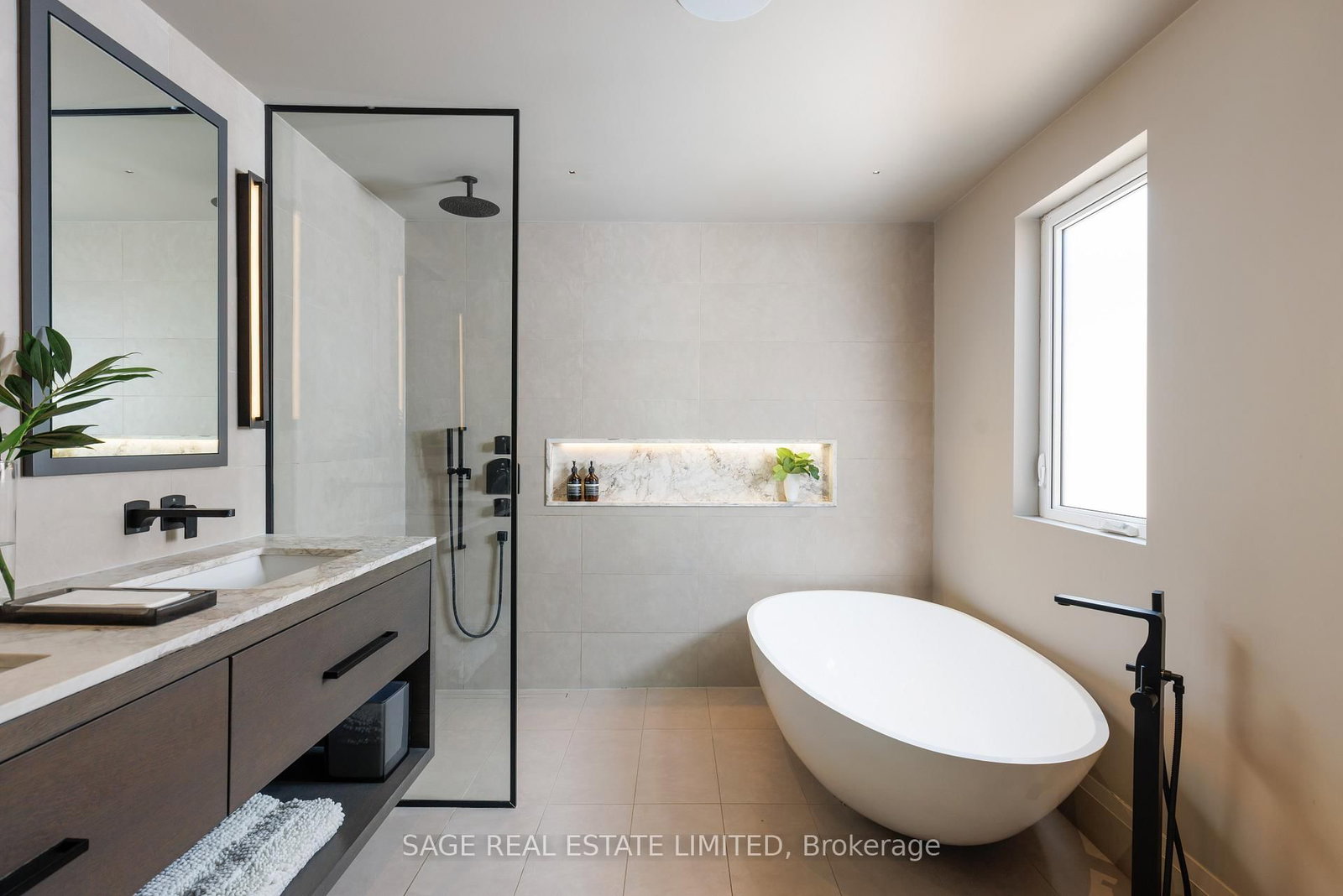 979 Broadview Avenue - Photo 33