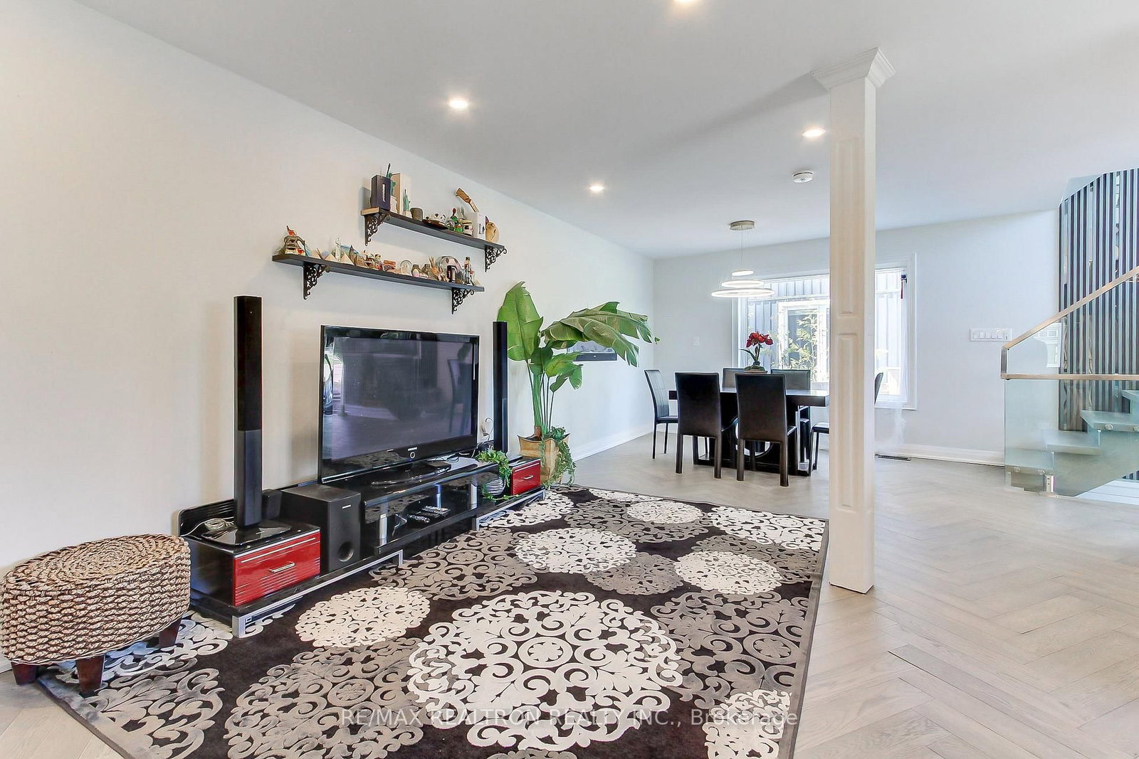 606 Annland Street • Pickering, ON photo 13
