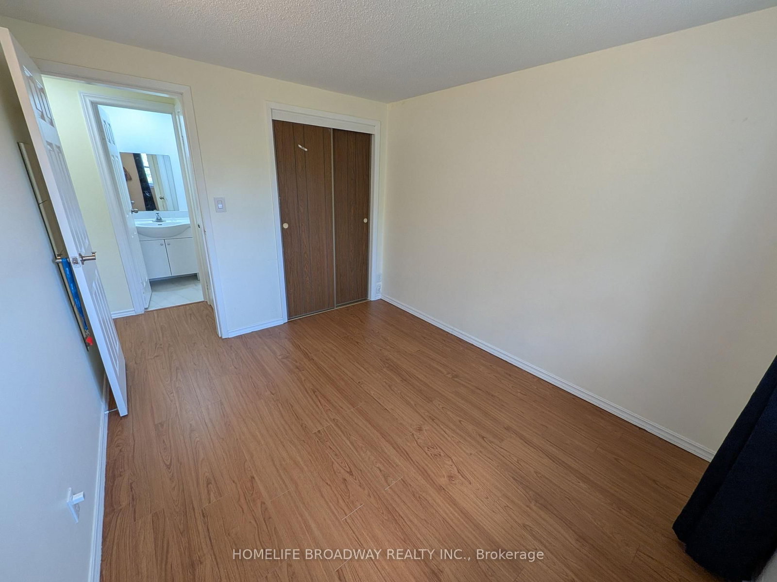 850 Huntingwood Drive • #54 • Toronto, ON photo 10