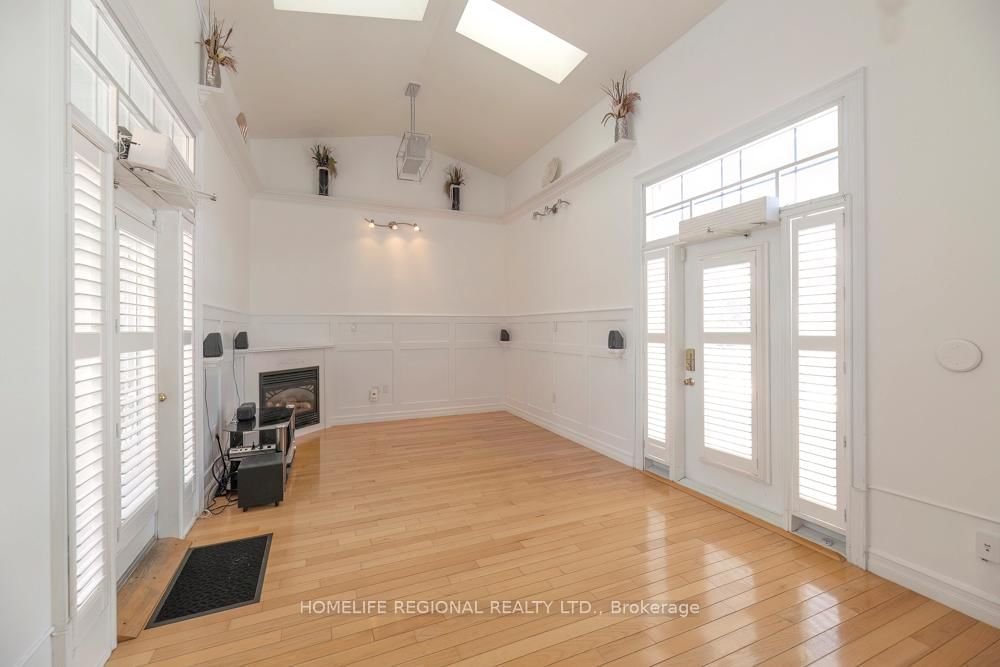 99 Goodman Drive • Oshawa, ON photo 14