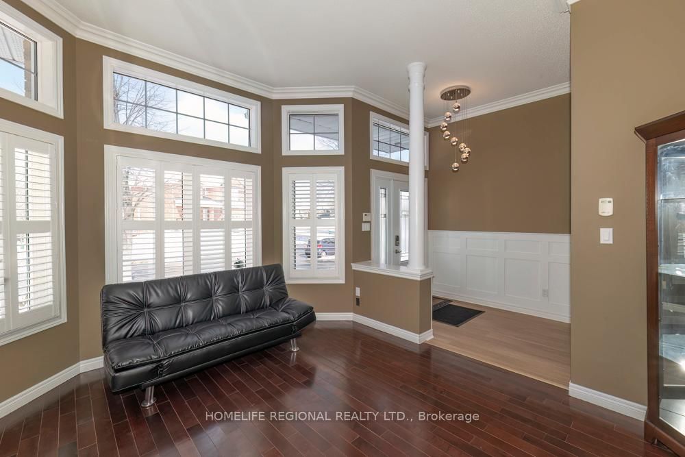99 Goodman Drive • Oshawa, ON photo 3