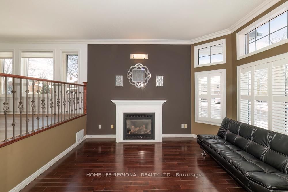 99 Goodman Drive • Oshawa, ON photo 6