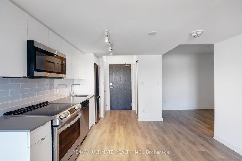 1401 O'Connor Dr photo 4