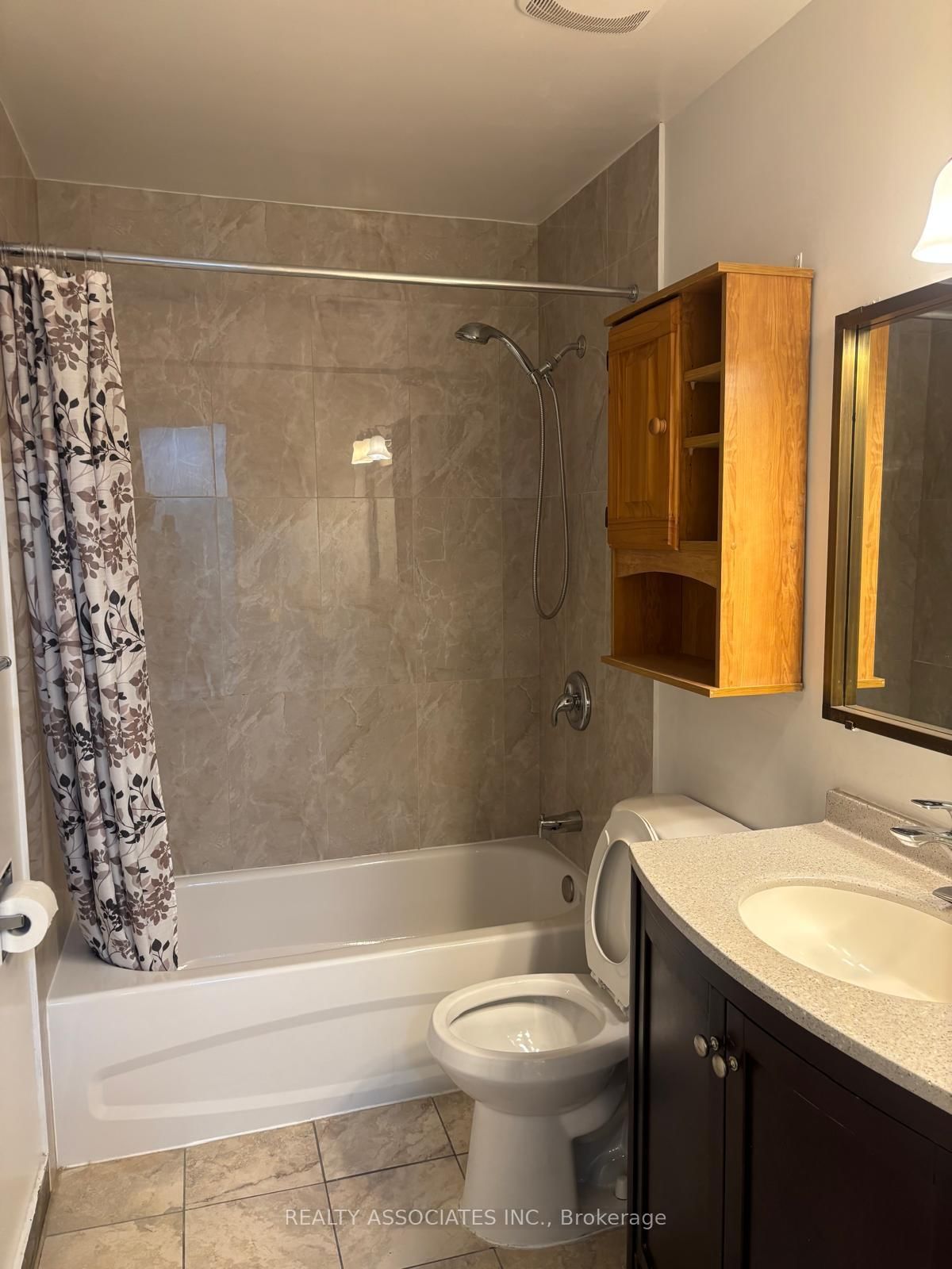 B-1389 Danforth Avenue, Toronto, ON, photo 3