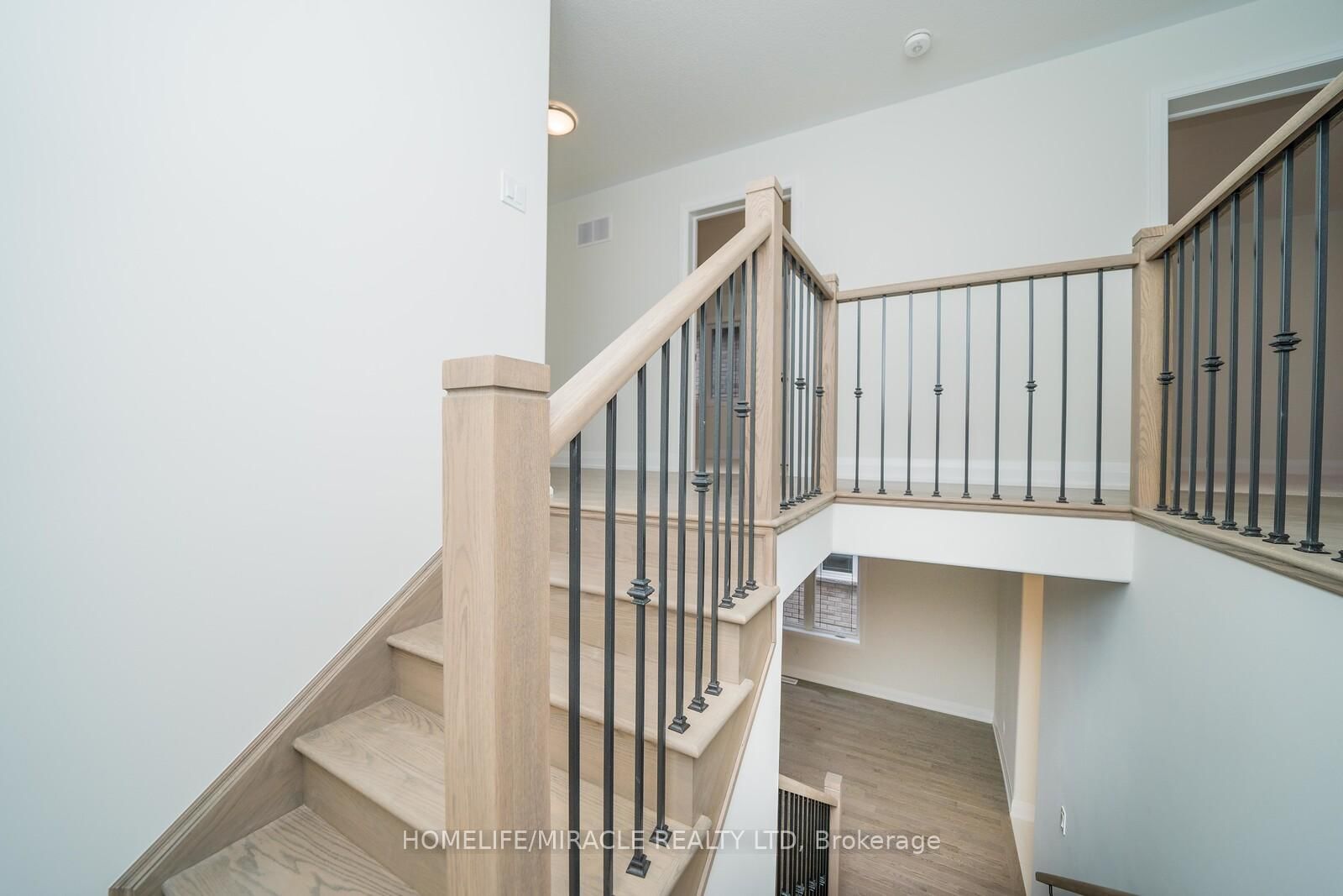522 Askew Court - Photo 13