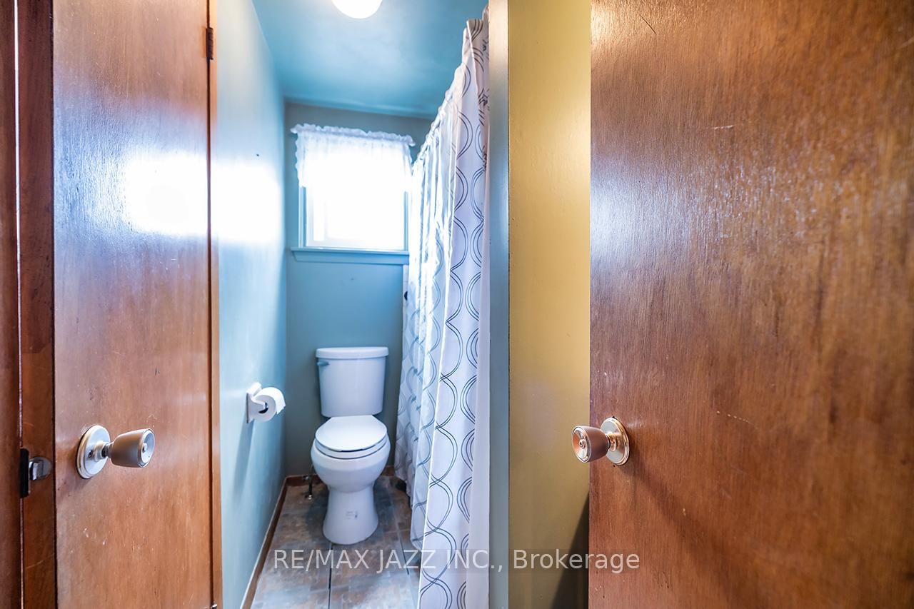 1347 N Mary Street • Oshawa, ON photo 29