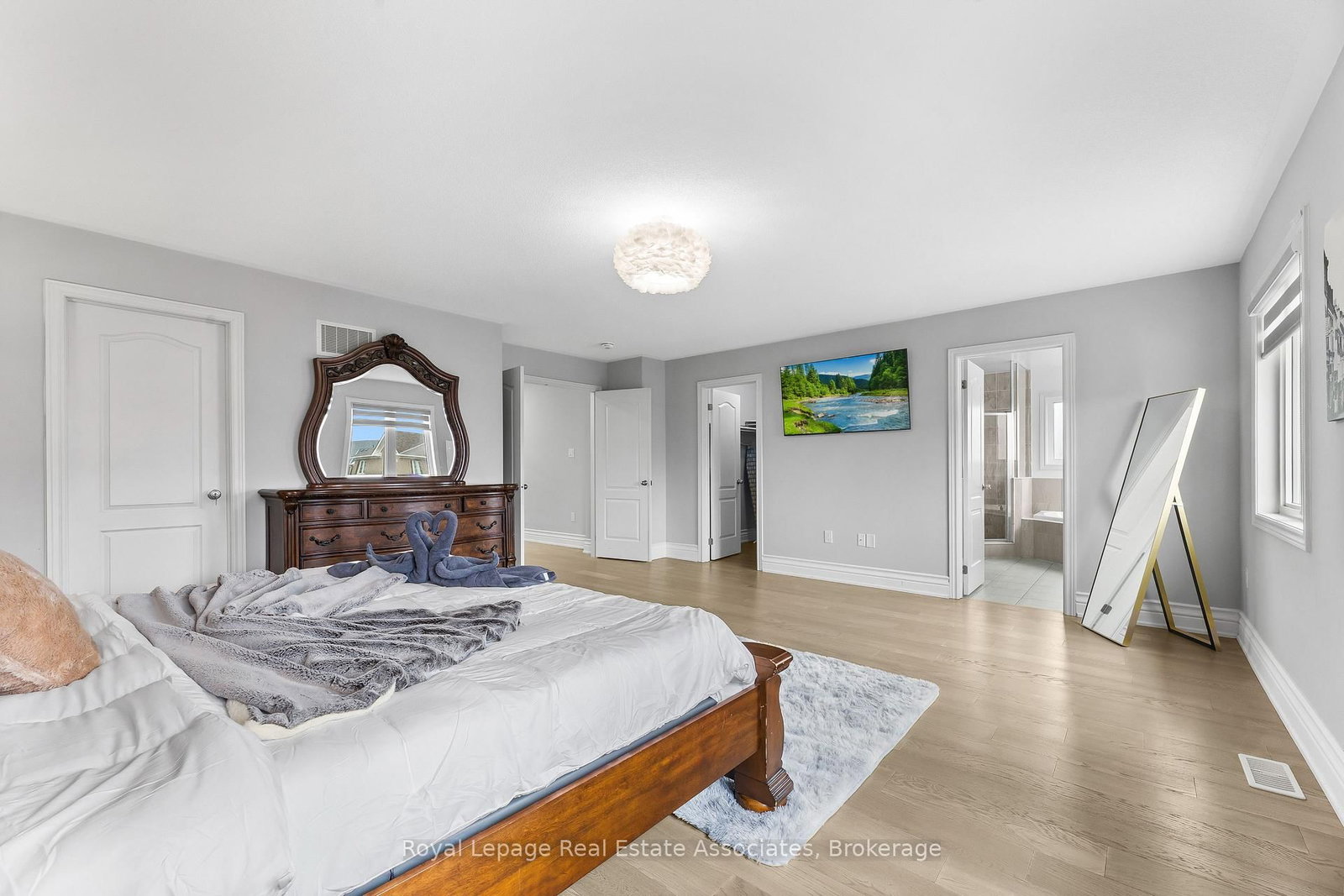1796 Grandview Street N • Oshawa, ON photo 22