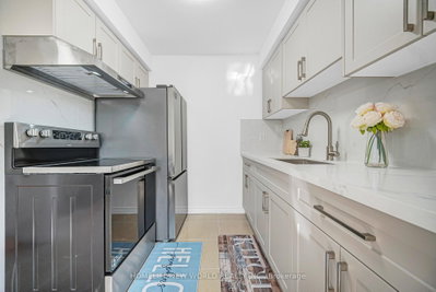 Unit 109 — 1280 Bridletowne Circle — photo 3