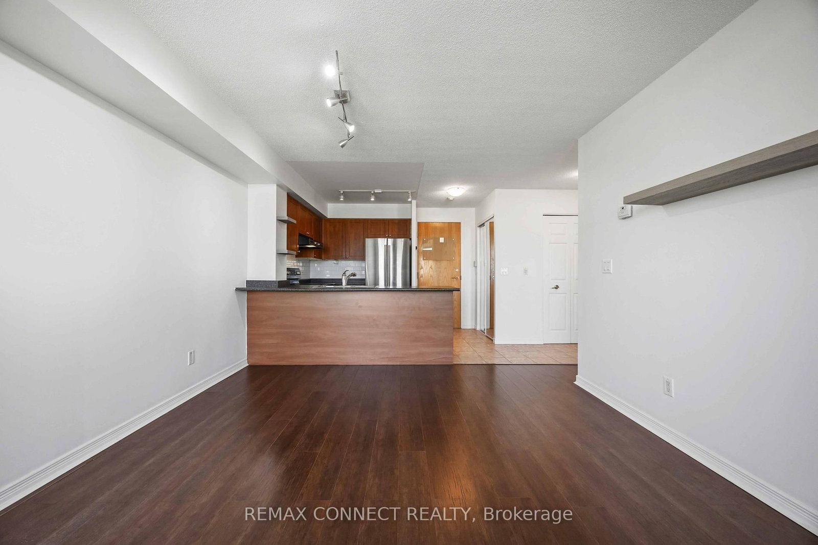 340 Watson Street W, Unit 420 - Photo 14
